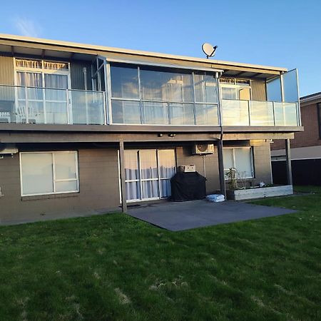 Home With Sea Views New Plymouth Bagian luar foto